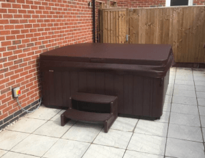 Hot Tub Delivery meton from Leicester Hot Tub Hire, Sales, Chemicals & Accessories